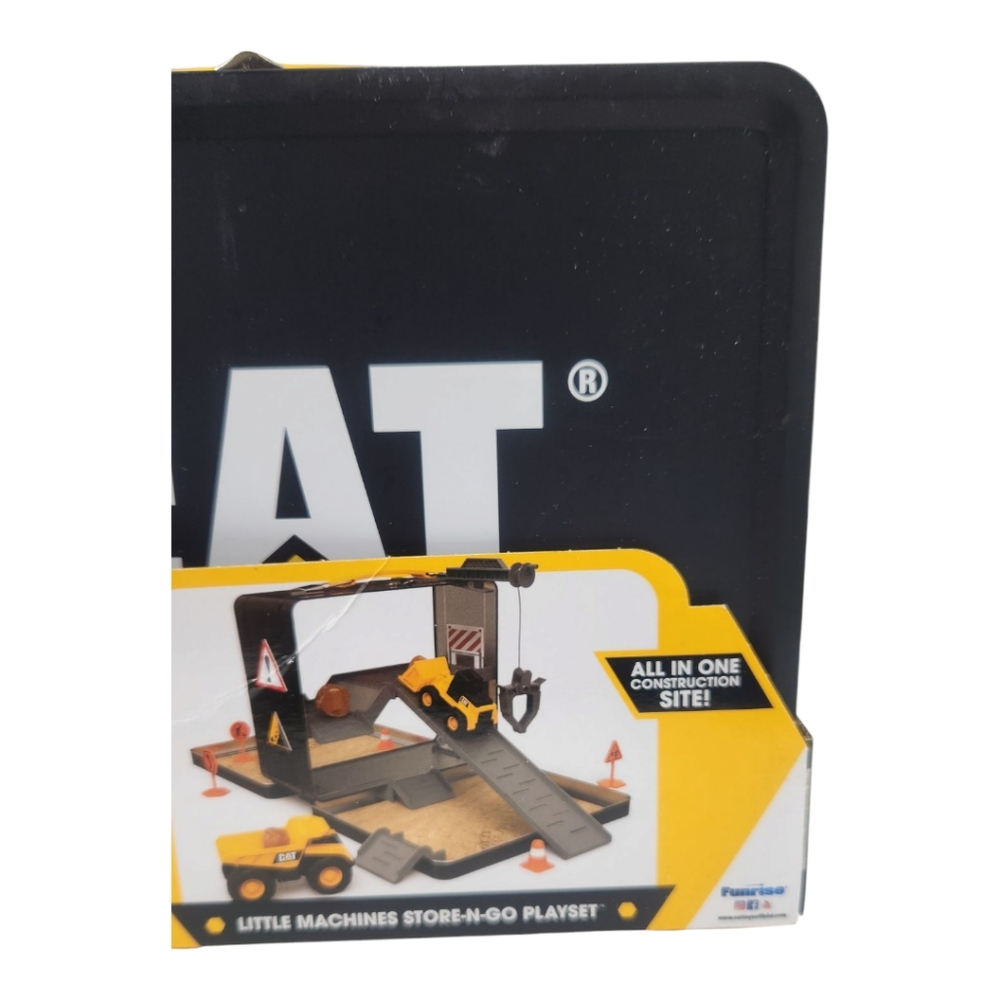 CAT Construction Little Machines Store N Go Playset New In Box 16 Pieces - Picture 3 of 13